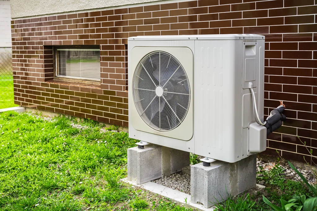 how does a heat pump work