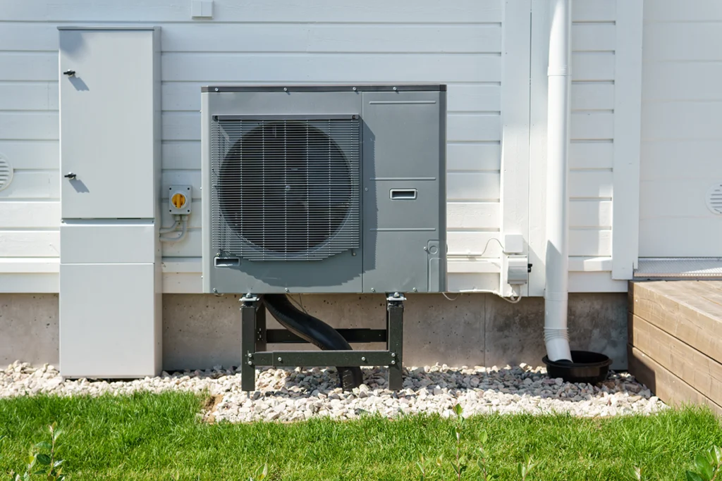 what are the disadvantages of a heat pump